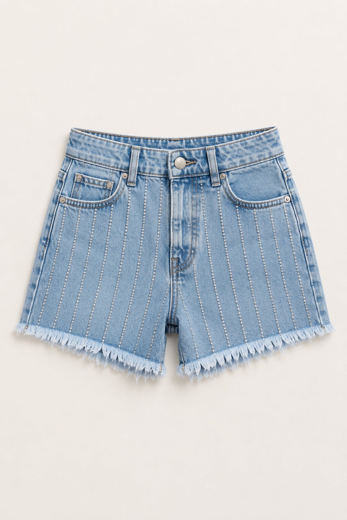 Dikey Sıra Taşlı Yüksek Bel Püsküllü Kadın Jean Şort - Ivoire Wear